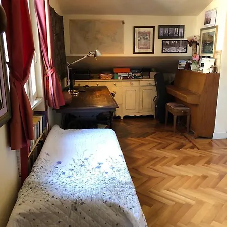 Center Milanese Cosy Retreat
